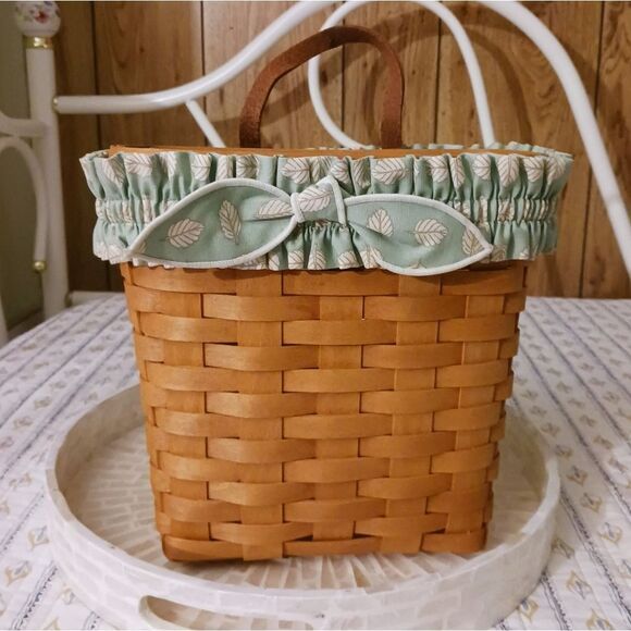 1996 Longaberger Tall Key Basket with Green Leaf Patterned Garter - NEW - Picture 5 of 14